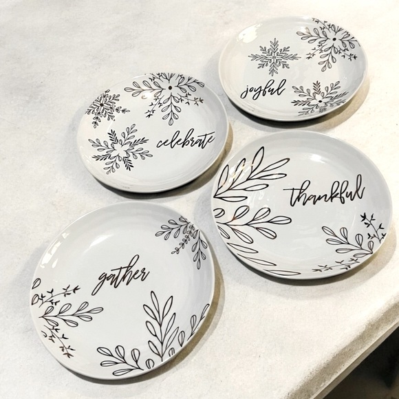 Fitz and Floyd Avondelle Metallic Gold Salad Dessert Appetizer Plates Holiday 4 - Picture 1 of 10